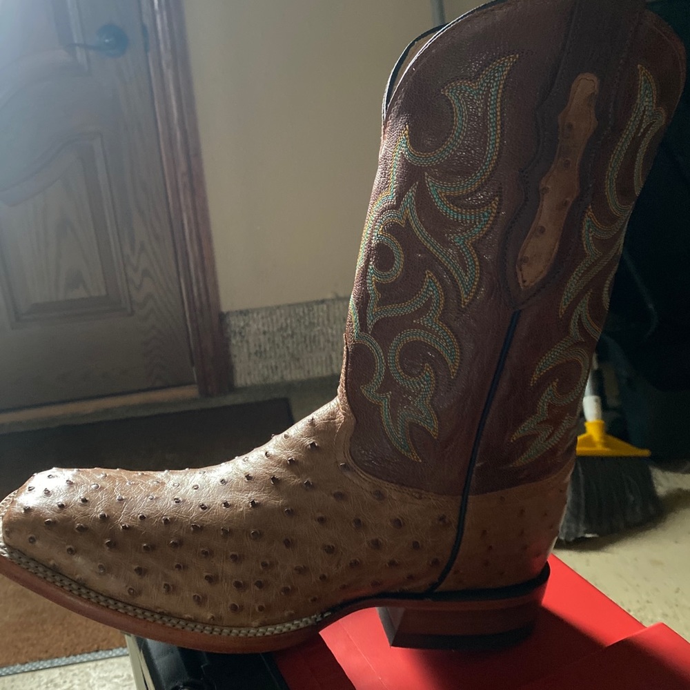 Meet your Posher, Adolfo